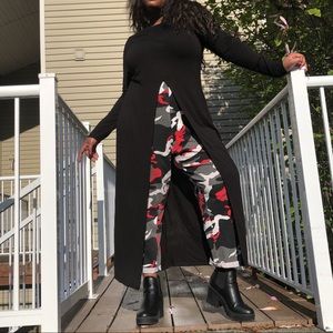 Black maxi long-lined top with middle slit